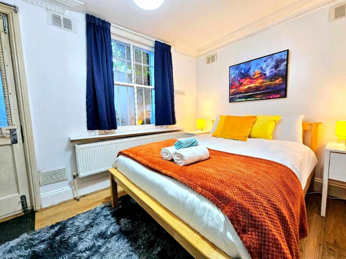Spacious & Cosy 2 Bedroom Home Plus 2 Sofa-Beds With Private Entrance And Back Patio, 3 Min Walk To Earl'S Court Station London Exterior photo